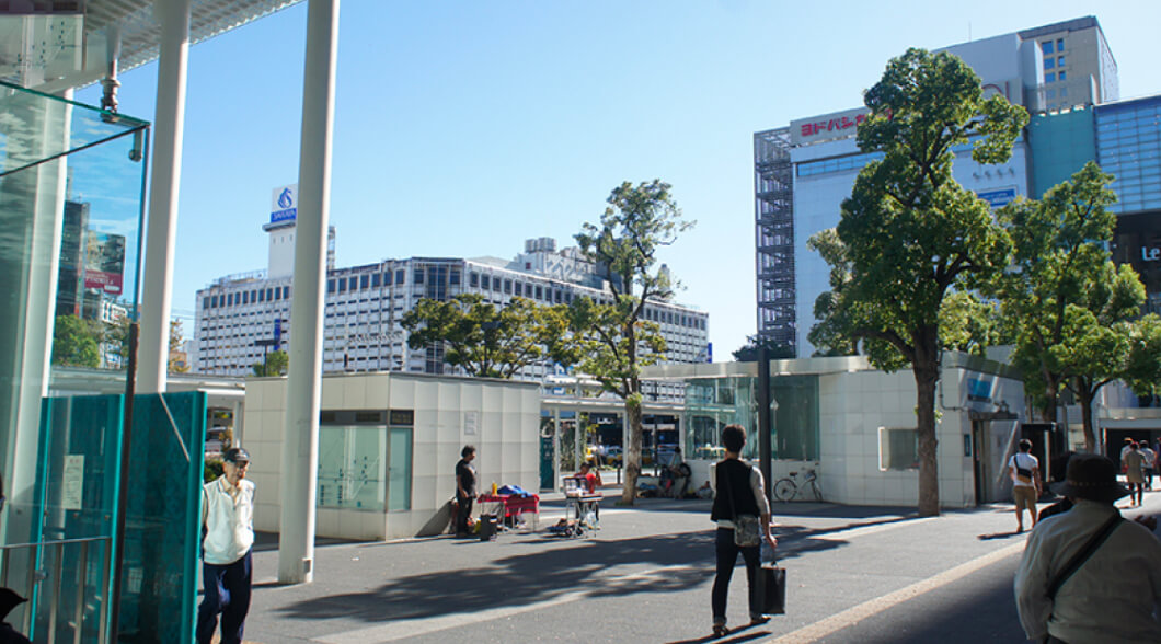 JR川崎駅の屋外